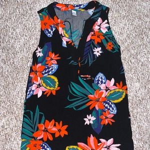 Women’s sleeveless dress